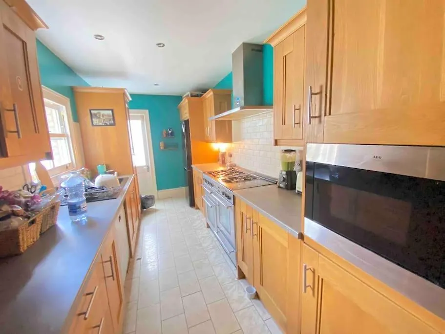 3Bed 2Bath Poplar Townhouse Villa London Holiday home