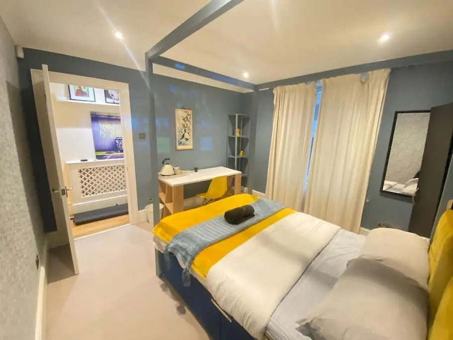Holiday home 3Bed 2Bath Poplar Townhouse Villa London