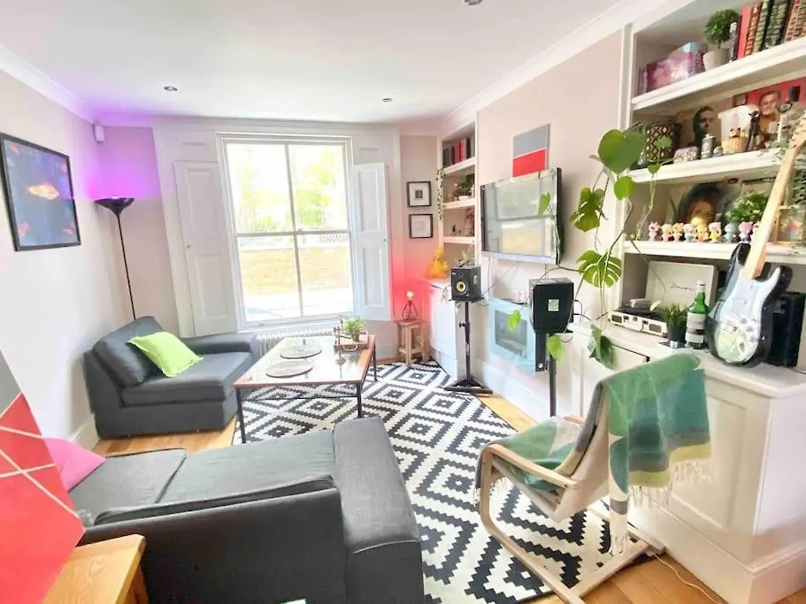 3Bed 2Bath Poplar Townhouse Villa London United Kingdom
